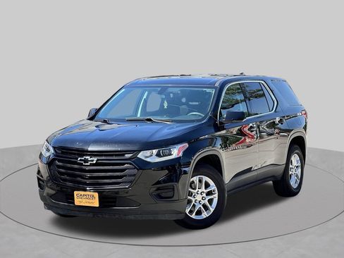 Used 2020 Chevrolet Traverse LS w/ LPO, Black Accent Package FWD image 9