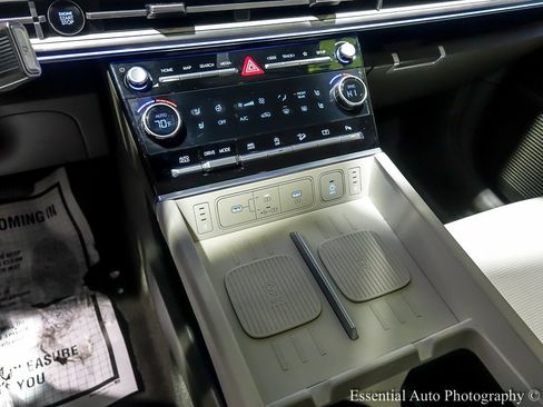 Used 2025 Hyundai Santa Fe Calligraphy image 29