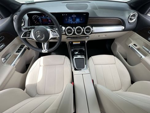 New 2026 Mercedes-Benz GLB 250 4MATIC image 13