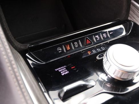 Used 2023 Jeep Wagoneer L Series II AWD/4WD image 21