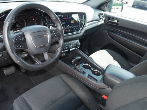 Used 2025 Dodge Durango GT w/ Trailer Tow Group IV AWD/4WD image 16