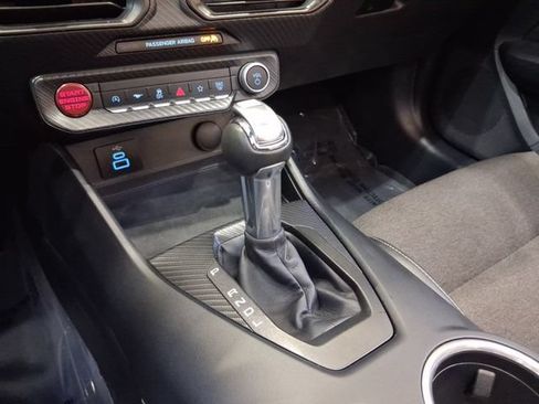 Used 2024 Ford Mustang Convertible RWD image 17