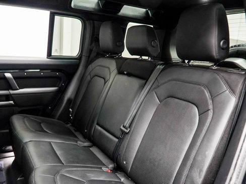 Used 2025 Land Rover Defender 110 S AWD/4WD image 43