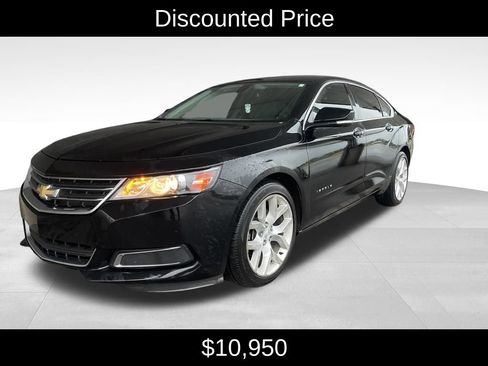 Used 2017 Chevrolet Impala LT FWD image 3
