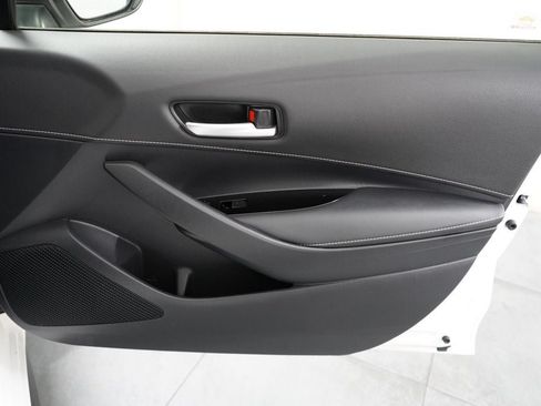 Used 2021 Toyota Corolla SE FWD image 29