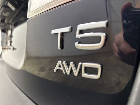 Used 2016 Volvo XC70 T5 Premier w/ Protection Package image 34