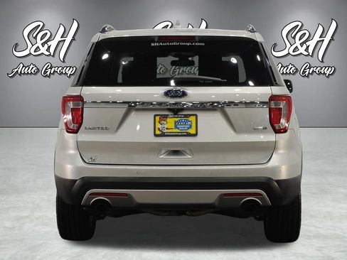 Used 2017 Ford Explorer Limited w/ Equipment Group 301A AWD/4WD image 23