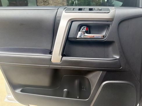Used 2023 Toyota 4Runner SR5 Premium w/ Moonroof Package RWD image 28