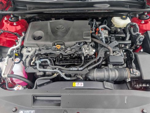 Certified 2025 Toyota Camry SE w/ Convenience Package image 11