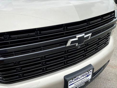 Used 2024 Chevrolet Suburban RST w/ Luxury Package AWD/4WD image 30
