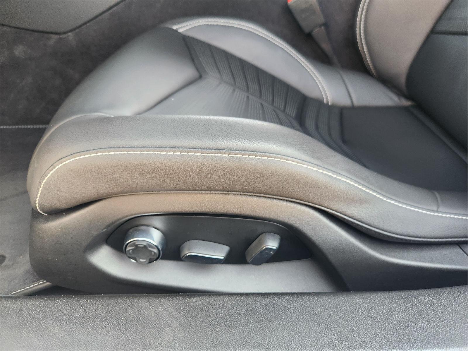 Used 2026 Chevrolet Corvette Z06 RWD image 24