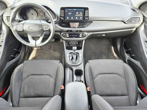 Used 2018 Hyundai Elantra GT w/ Style Package 02 image 10