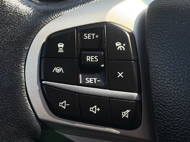 Used 2022 Ford Explorer XLT w/ Equipment Group 202A AWD/4WD image 48