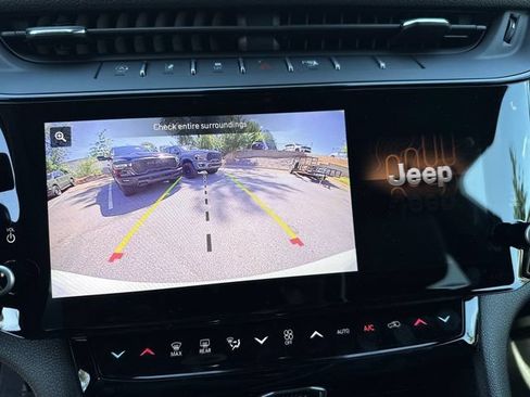 New 2027 Jeep Grand Cherokee Limited AWD/4WD image 30