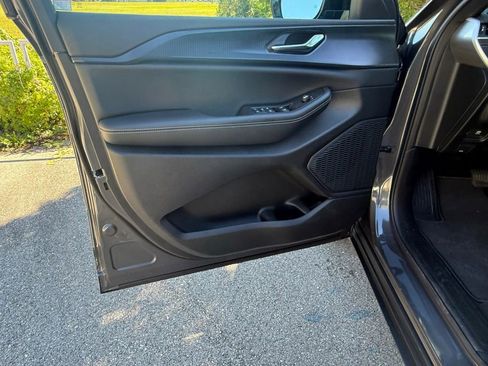 New 2025 Jeep Grand Cherokee L Altitude image 29