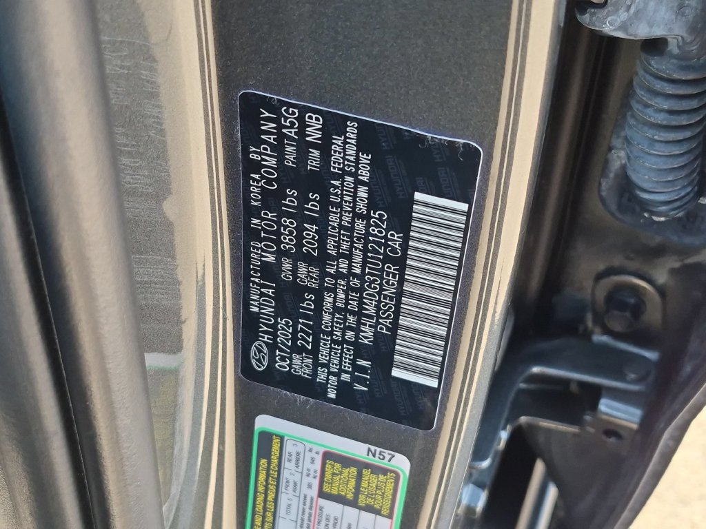Used 2026 Hyundai Elantra Sport FWD image 35