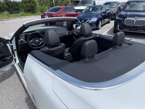 Certified 2025 BMW 430i Convertible RWD image 4