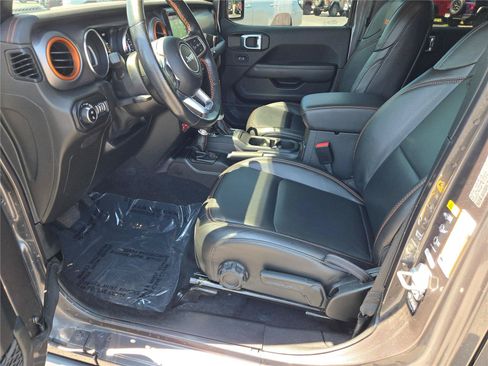 Used 2021 Jeep Gladiator Mojave AWD/4WD image 4
