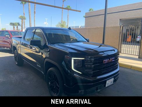 Certified 2022 GMC Sierra 1500 Elevation w/ X31 Off-Road Package AWD/4WD image 3