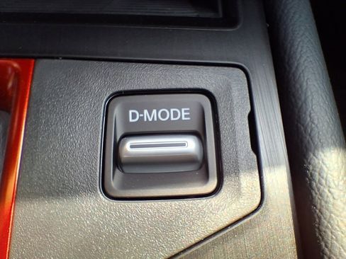 New 2026 Nissan Kicks SR image 19