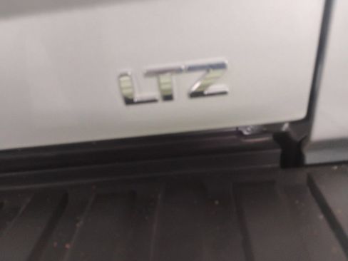 Used 2018 Chevrolet Silverado 1500 LTZ image 10