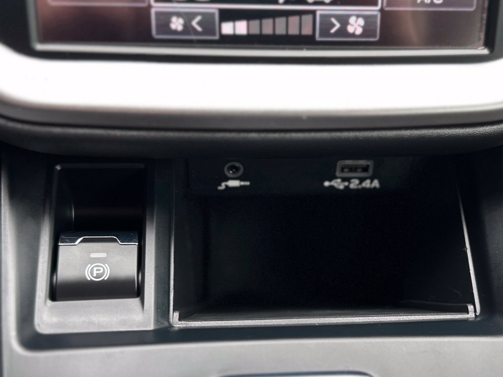 Used 2023 Subaru Outback AWD/4WD image 15