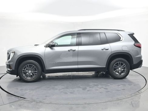 Used 2025 GMC Acadia Elevation image 3
