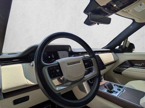 Certified 2023 Land Rover Range Rover SE AWD/4WD image 10