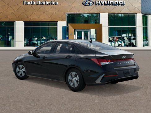 New 2026 Hyundai Elantra SE w/ Cargo Package FWD image 5