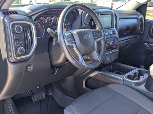 Used 2022 Chevrolet Silverado 1500 RST image 8