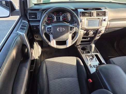 Used 2016 Toyota 4Runner SR5 RWD image 7