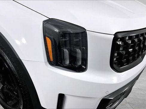 Certified 2025 Kia Telluride SX Prestige X-Line AWD/4WD image 31