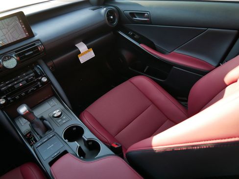 Used 2025 Lexus IS 350 F Sport image 11