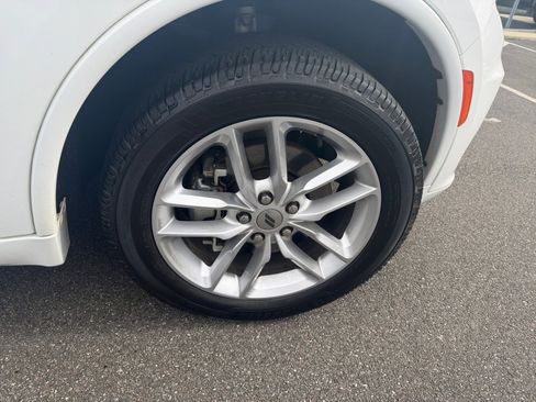 Used 2023 Dodge Durango GT image 28