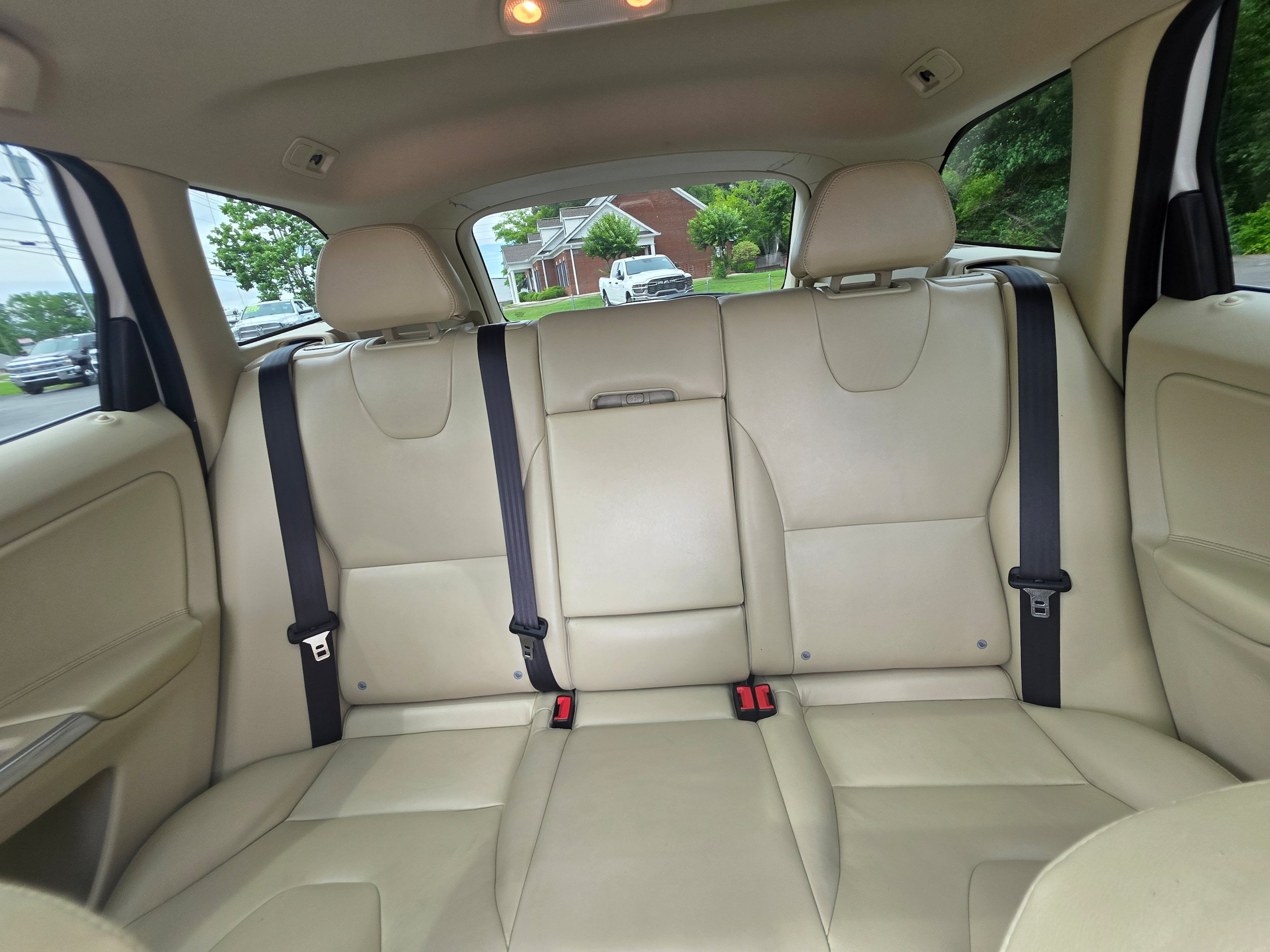Used 2016 Volvo XC60 T5 Premier FWD image 17