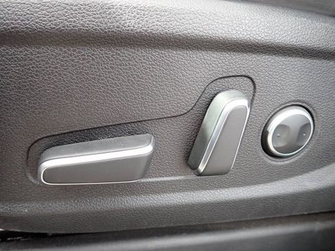 Used 2025 Hyundai Palisade SEL AWD/4WD image 12