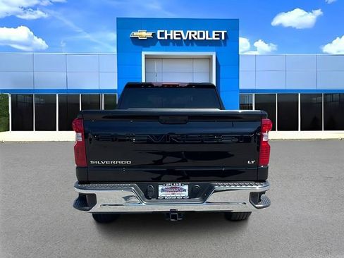 Used 2024 Chevrolet Silverado 1500 LT RWD image 4