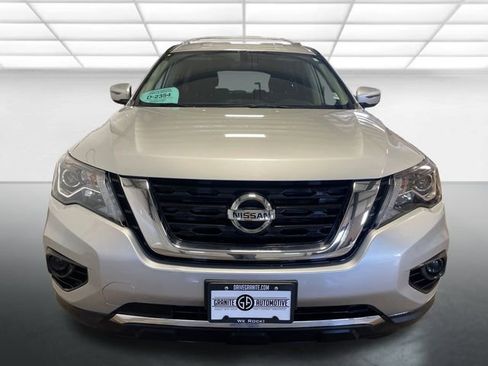 Used 2020 Nissan Pathfinder S image 8
