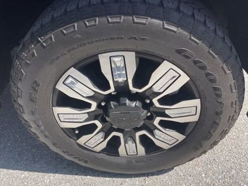 Used 2024 GMC Sierra 2500 Denali w/ Denali Reserve Package image 7