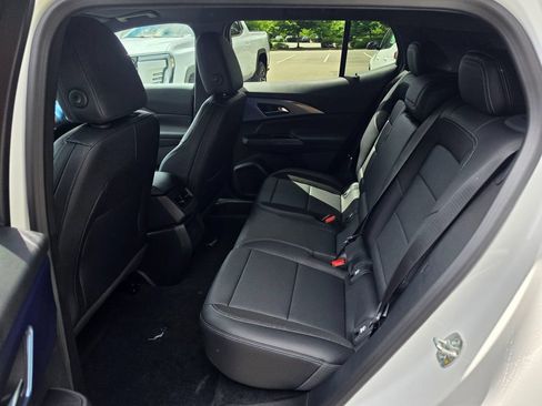 New 2026 Chevrolet Equinox EV LT AWD/4WD image 16