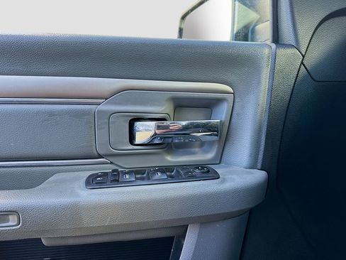 Used 2019 RAM 1500 Classic Warlock w/ Electronics Group image 17