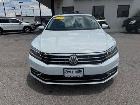 Used 2017 Volkswagen Passat 1.8T SE FWD image 3