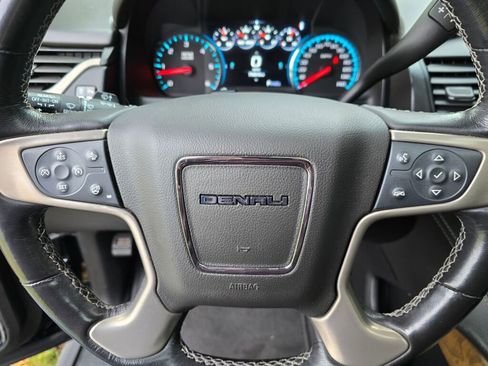 Used 2020 GMC Yukon XL Denali w/ Denali Ultimate Package image 31