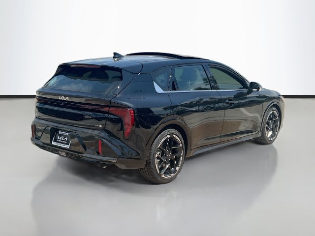 New 2026 Kia K4 GT-Line w/ GT-Line Premium Package FWD image 7