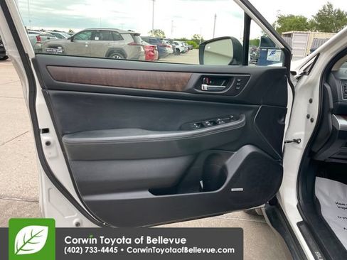 Used 2017 Subaru Outback 2.5i Limited AWD/4WD image 18