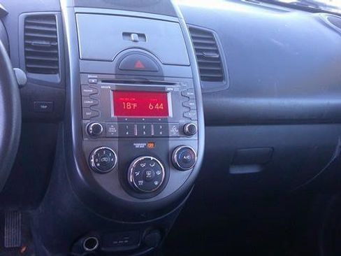 Used 2011 Kia Soul + w/ Audio Pkg image 7