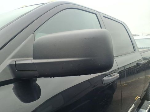 Used 2018 RAM 2500 Tradesman w/ Chrome Appearance Group image 10