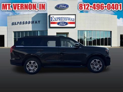 Used 2025 Ford Expedition Active AWD/4WD image 13