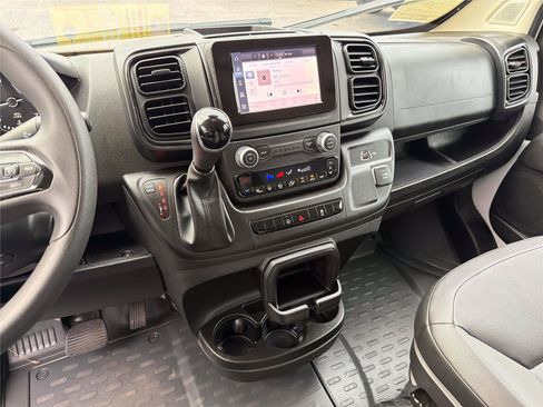 Used 2025 RAM ProMaster 2500 w/ Convenience Group FWD image 25