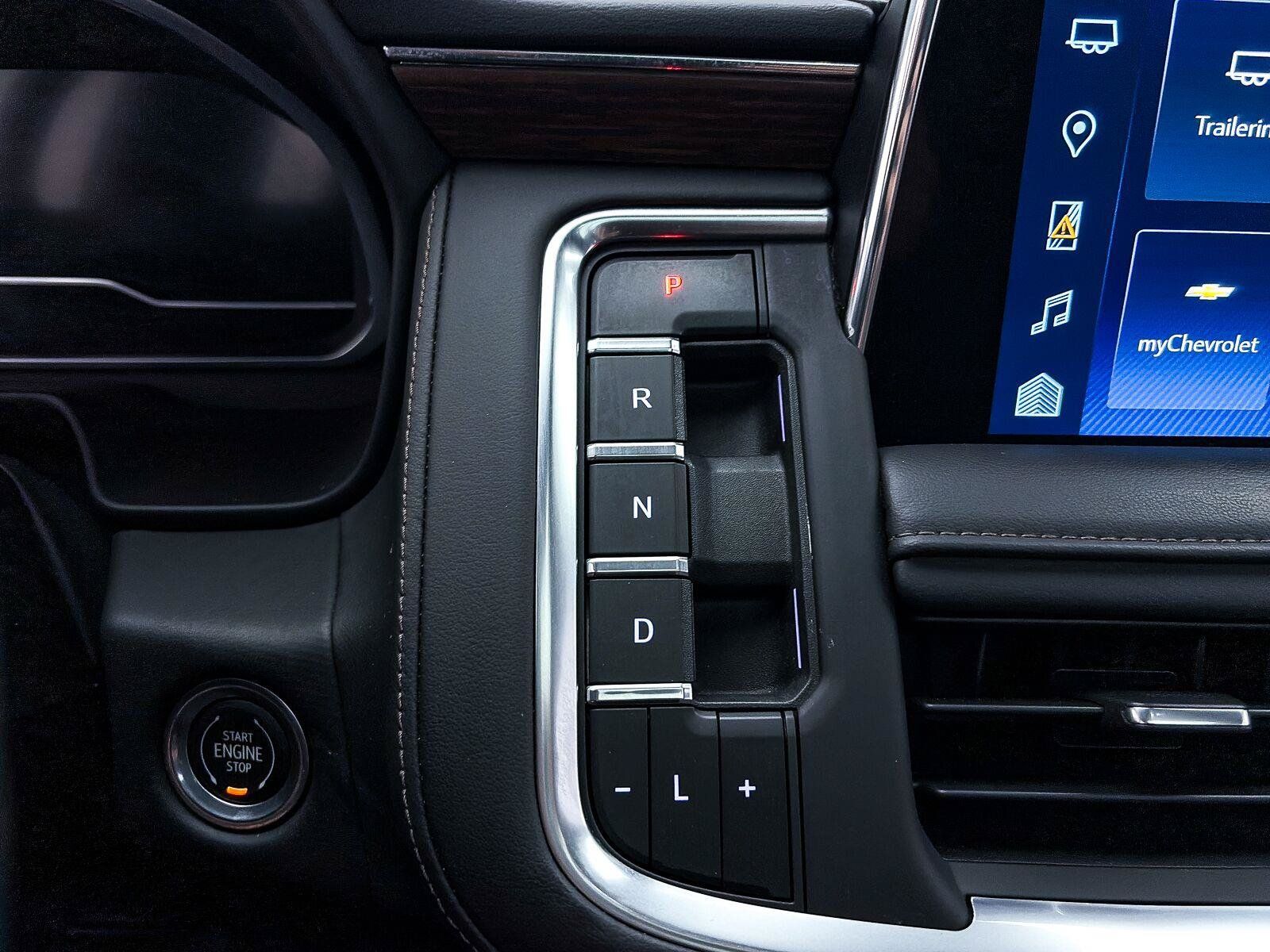 Used 2023 Chevrolet Tahoe High Country AWD/4WD image 25